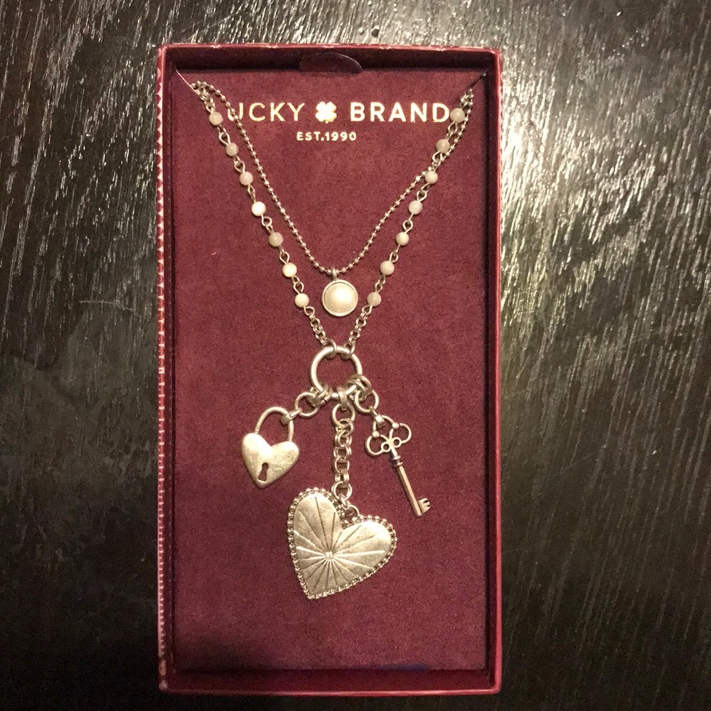 NEVER WORN NECKLACE